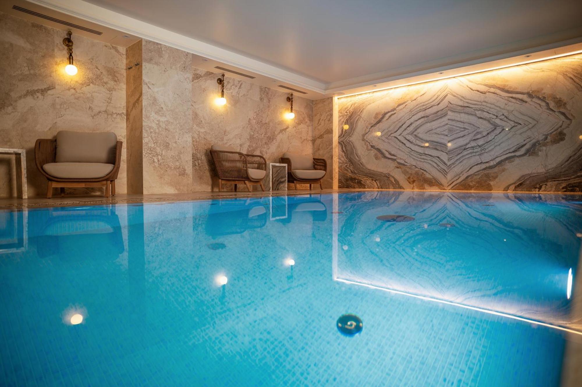 Nadiya Palace Ivano-Frankivsk Esterno foto